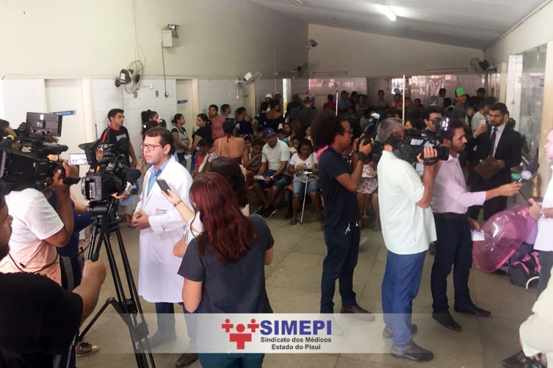 Caos na saúde: SIMEPI realiza fiscalização no Hospital do bairro Satélite