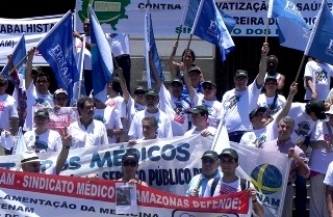 FENAM lidera manifestação em defesa das bandeiras dos médicos brasileiros