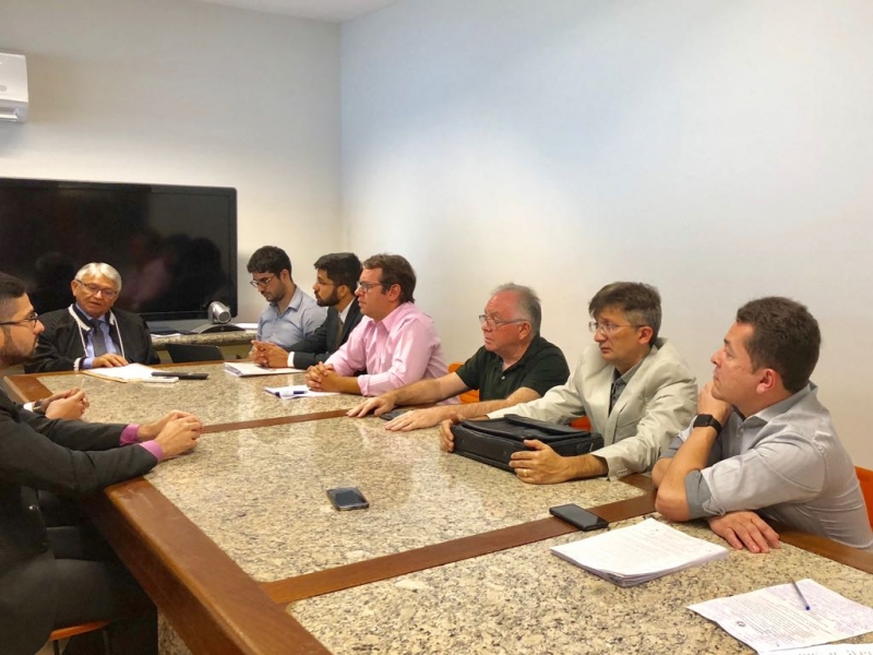 Médicos de Picos (PI) recebem cronograma em audiência de conciliação no TJ-PI