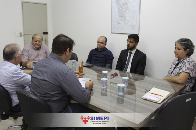 SIMEPI entrega relatório de visita técnica no HUT para a Fundação Municipal de Saúde