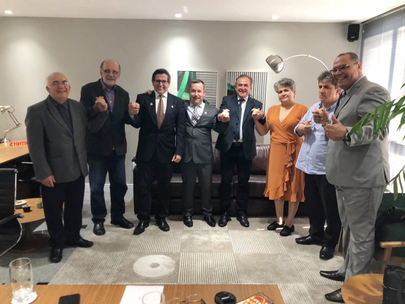 FENAM se reuniu para discutir a Resolução CFM 2.227/2018 e carreira médica em Porto Alegre (RS)
