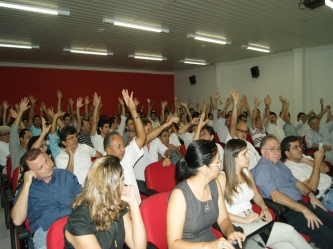 Médicos da SESAPI e FMS decidem em Assembleia  paralisar por mais quinze dias