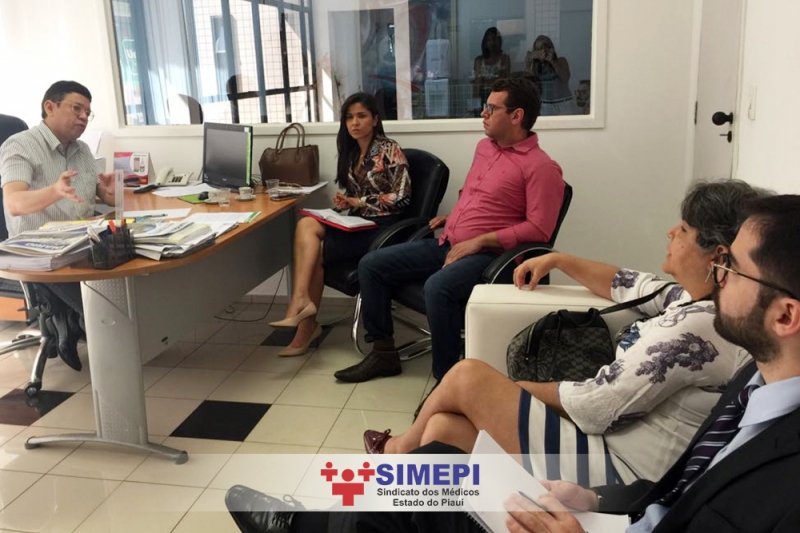SIMEPI está na cidade de Floriano para discutir carreira médica e reajustes