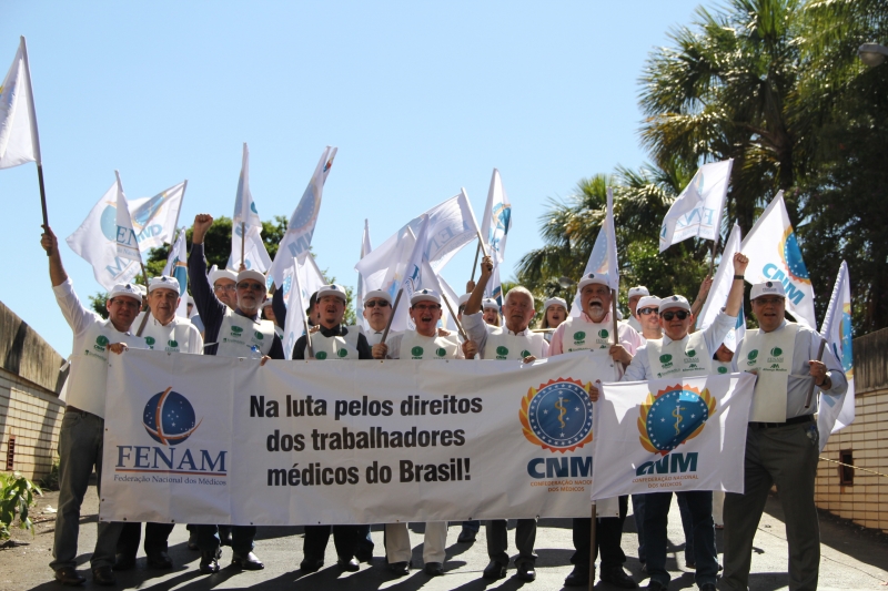 Movimento Fora Barros reúne entidades médicas de todo o Brasil em Brasília (DF)